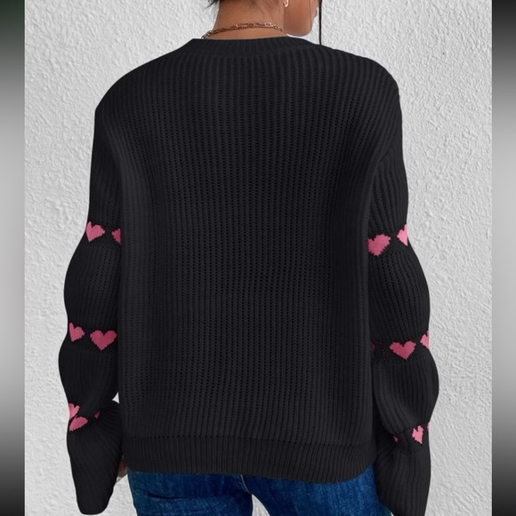 Cozy white hearts print sleeve sweater top - Picture 11 of 13